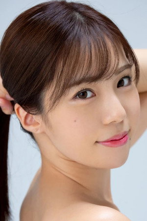 Photo of Momo Fukuda from the Latest Netflix gallery