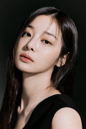 Photo of Seol In-a from the Latest Netflix gallery