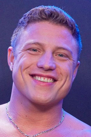 Photo of Logan Aarons from the Latest Netflix gallery