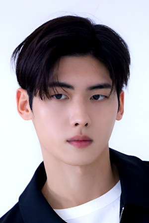 Photo of 김태완 from the Latest Netflix gallery