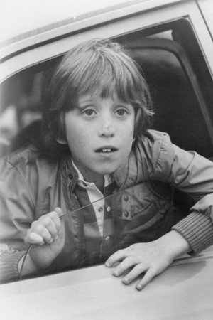 Photo of Oliver Robins from the Latest Netflix gallery