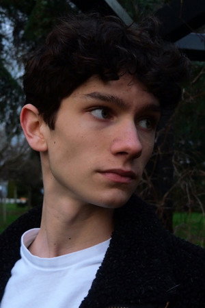 Photo of Bennett Newton from the Latest Netflix gallery