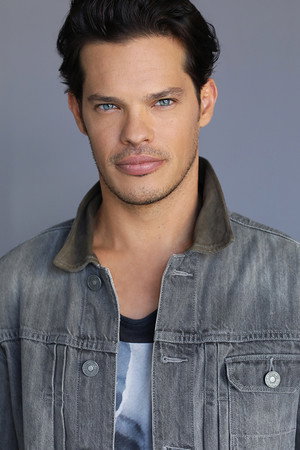 Photo of Ari Welkom from the Latest Netflix gallery