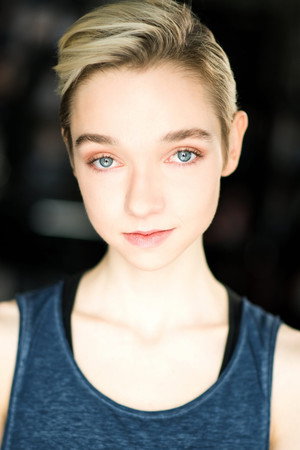 Julia Sarah Stone photo