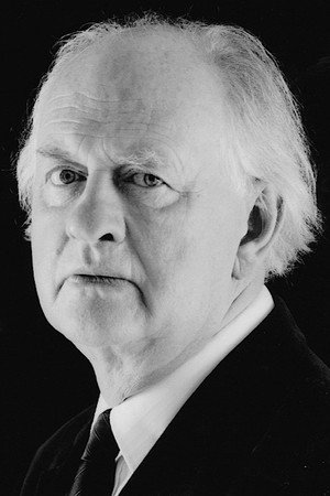 Oliver Ford Davies photo