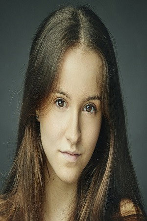 Photo of Elisa Hipólito from the Latest Netflix gallery
