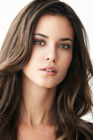Odette Annable photo