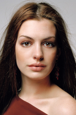 Anne Hathaway photo