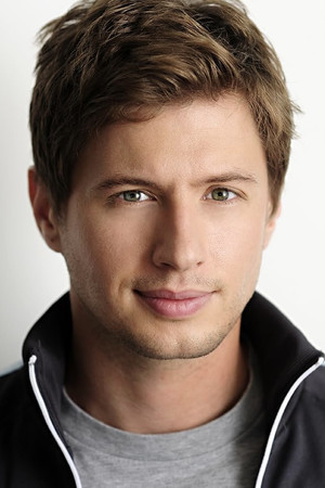 Photo of Edward DeRuiter from the Latest Netflix gallery