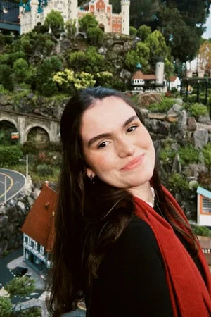 Photo of Júlia Medeiros from the Latest Netflix gallery