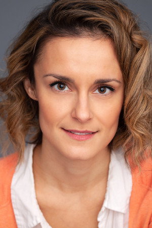 Photo of Jen Viens from the Latest Netflix gallery