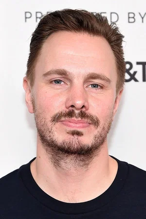 Photo of Oliver Murray from the Latest Netflix gallery