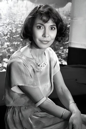 Photo of Nadia Samir from the Latest Netflix gallery