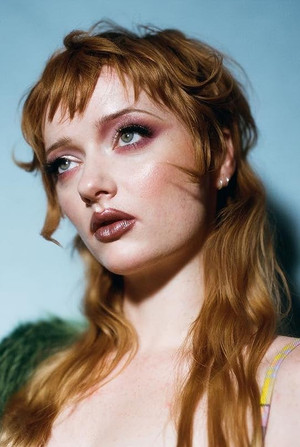Photo of Lindsey Normington from the Latest Netflix gallery