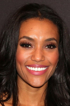 Annie Ilonzeh photo