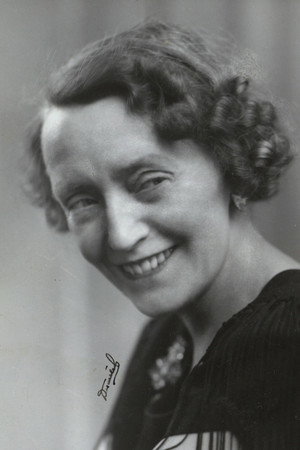 Photo of Juliette Béliveau from the Latest Netflix gallery