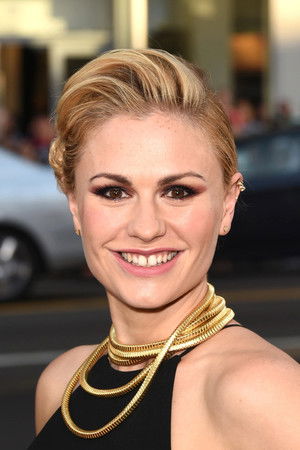 Anna Paquin photo
