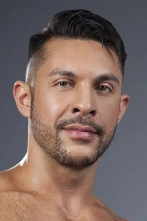 Photo of Seth Santoro from the Latest Netflix gallery