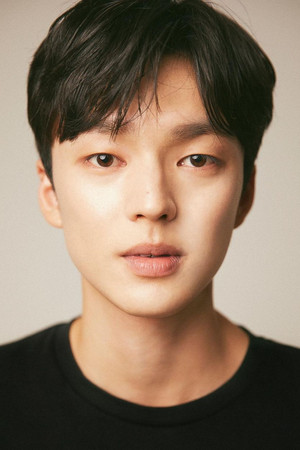 Photo of Han Hyeon-jun from the Latest Netflix gallery