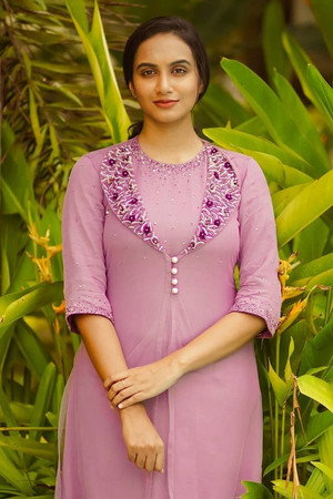 Photo of Nileen Sandra from the Latest Netflix gallery