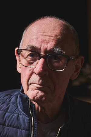 Photo of Andy Fairweather Low from the Latest Netflix gallery