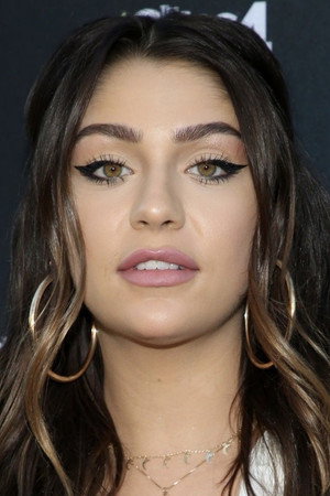Photo of Andrea Russett from the Latest Netflix gallery