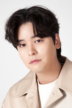 Photo of Lee Jang-woo from the Latest Netflix gallery