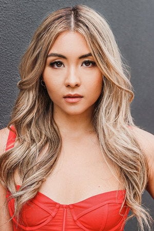 Photo of Susana Downes from the Latest Netflix gallery