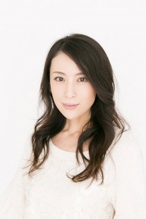 Akiko Hinagata photo
