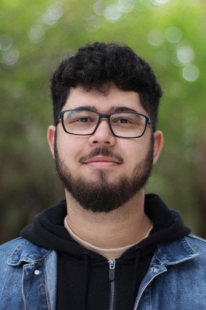 Photo of Andrew Garcias from the Latest Netflix gallery