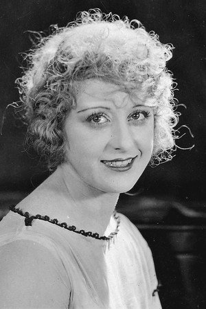 Photo of Grace Darmond from the Latest Netflix gallery