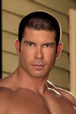 Photo of Ethan Kage from the Latest Netflix gallery