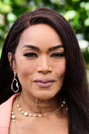 Photo of Angela Bassett from the Latest Netflix gallery