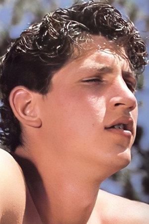 Photo of Lee Landis from the Latest Netflix gallery