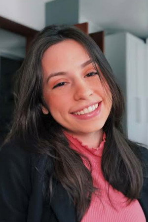 Photo of Bianca Paiva from the Latest Netflix gallery