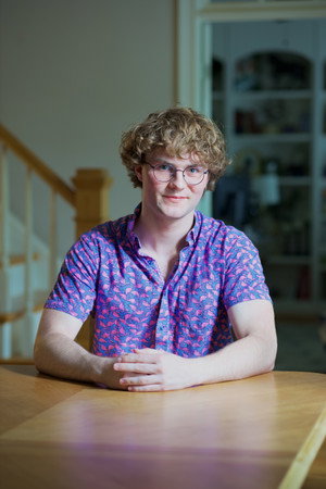 Photo of Martin McGowan from the Latest Netflix gallery