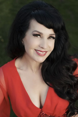Photo of Grey DeLisle from the Latest Netflix gallery