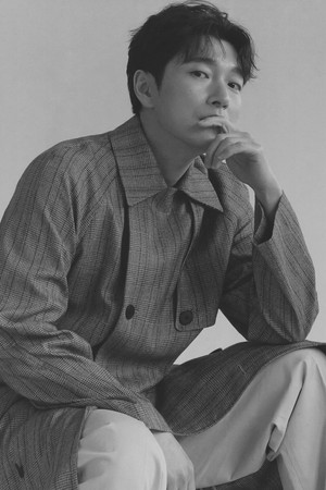Cho Seung-woo photo
