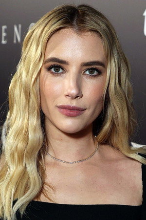 Emma Roberts photo