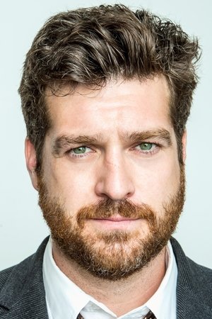 Zachary Bennett photo