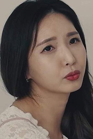 Photo of Jin Seo-yool from the Latest Netflix gallery