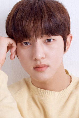 Photo of Bong Jae-hyun from the Latest Netflix gallery