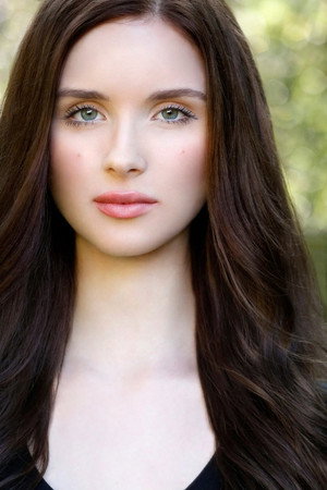 Photo of Aria Sirvaitis from the Latest Netflix gallery