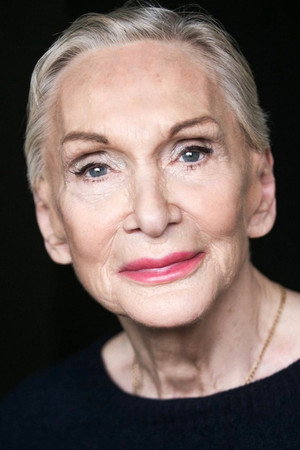 Siân Phillips photo