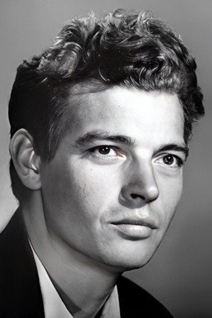 Photo of Stanislav Mikhin from the Latest Netflix gallery