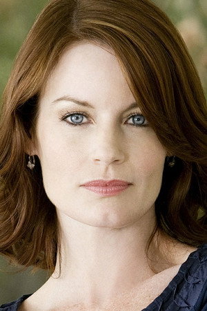 Laura Leighton photo