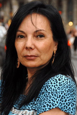 Photo of Carmen Serret from the Latest Netflix gallery