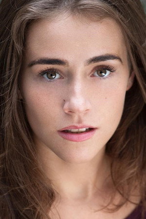 Carly-Sophia Davies photo