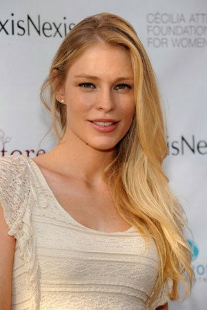 Photo of Cynthia Kirchner from the Latest Netflix gallery