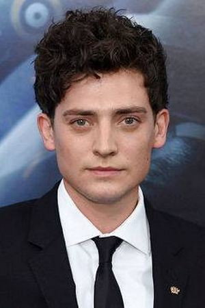 Aneurin Barnard photo